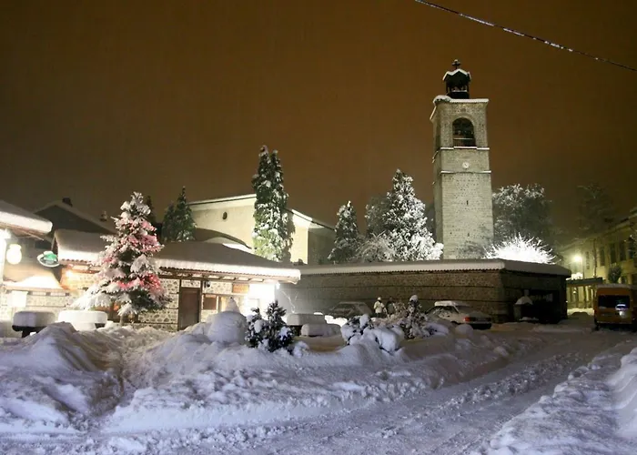 Cozy Next To Gondola *